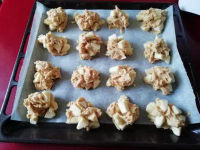 Biscotti di mele morbidi