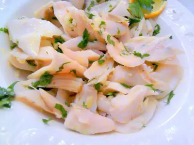 Insalata di stocco alla mammolese, un piatto tipico di Mammola in provincia di Reggio Calabria