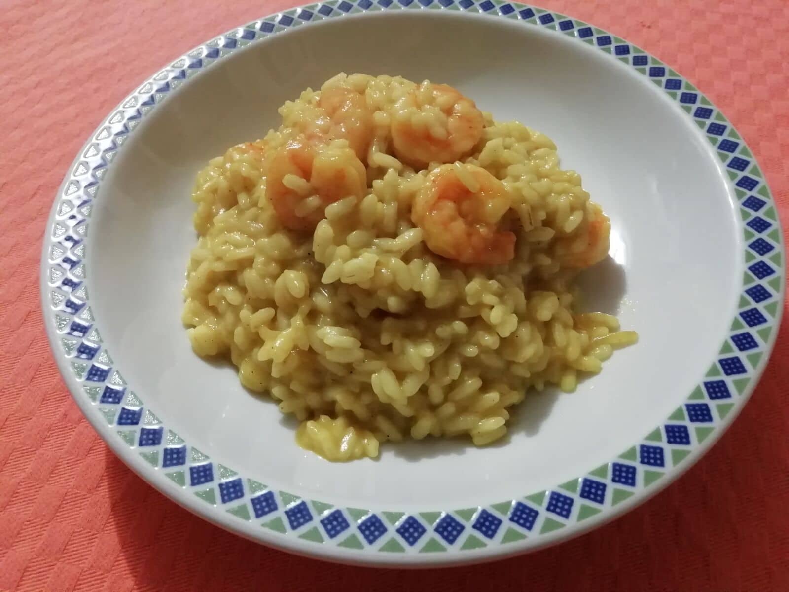 Risotto con gamberetti al curry, un delizioso primo piatto