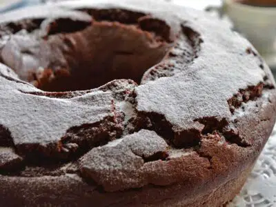 Ciambella al Caffè morbida e soffice per iniziare la giornata