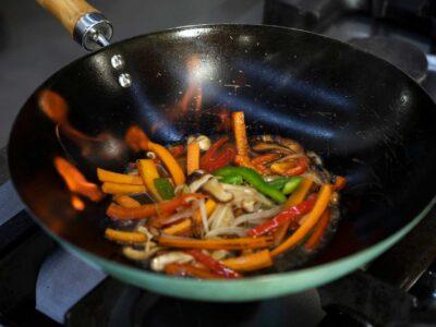 Cos’è il wok e come si usa