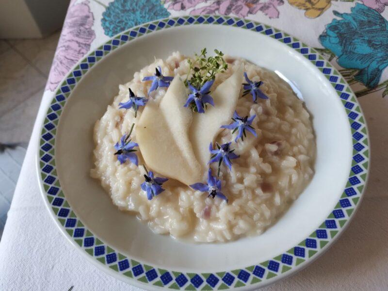 Risotto pere e formaggio: un abbinamento sorprendente e cremoso